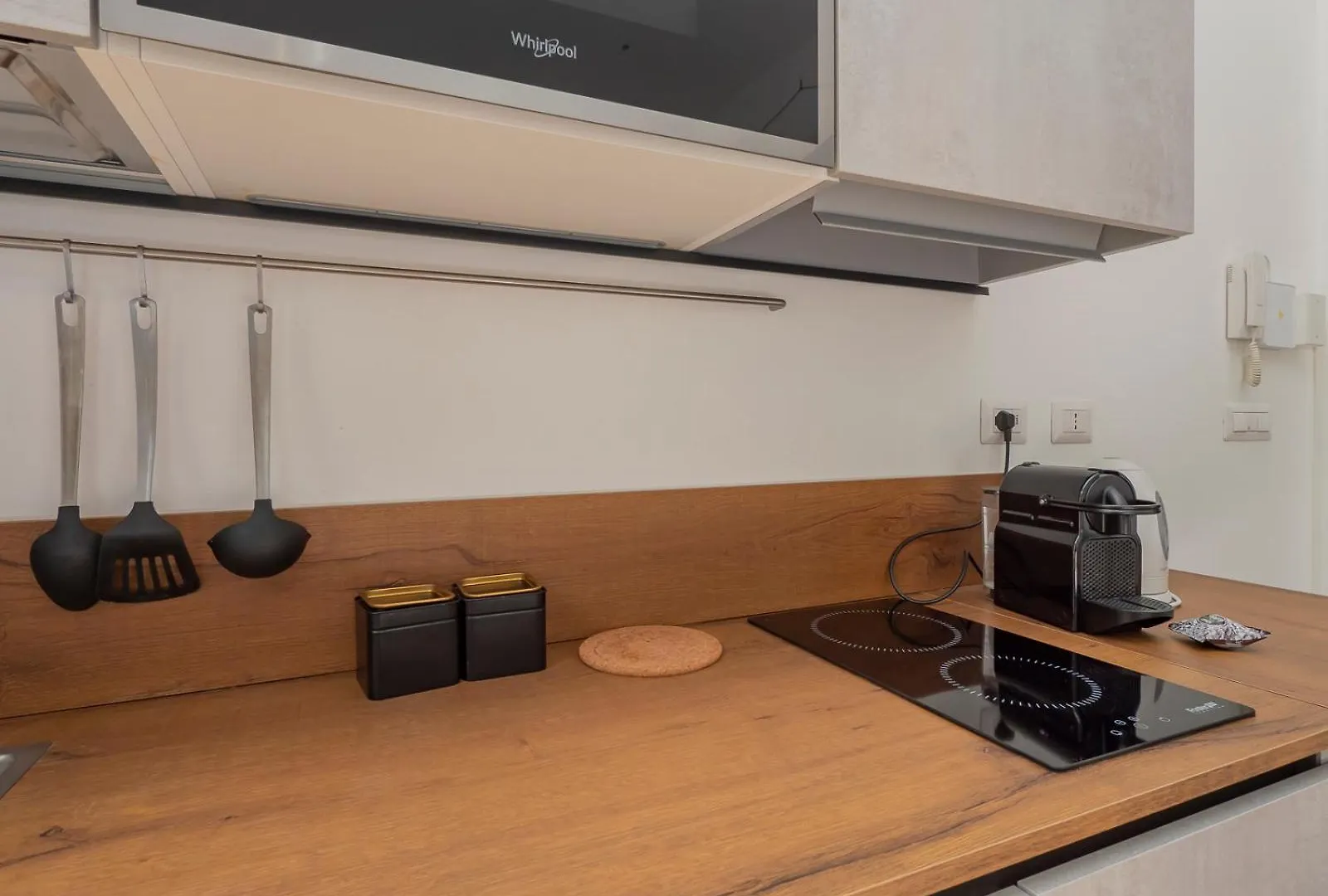 מילאנו I-Host Apartment - Agnesi 15 0*,